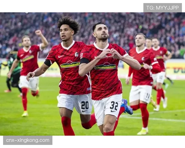 柏林联合对阵拜仁防守组织严密 限制对手进攻空间策略收效